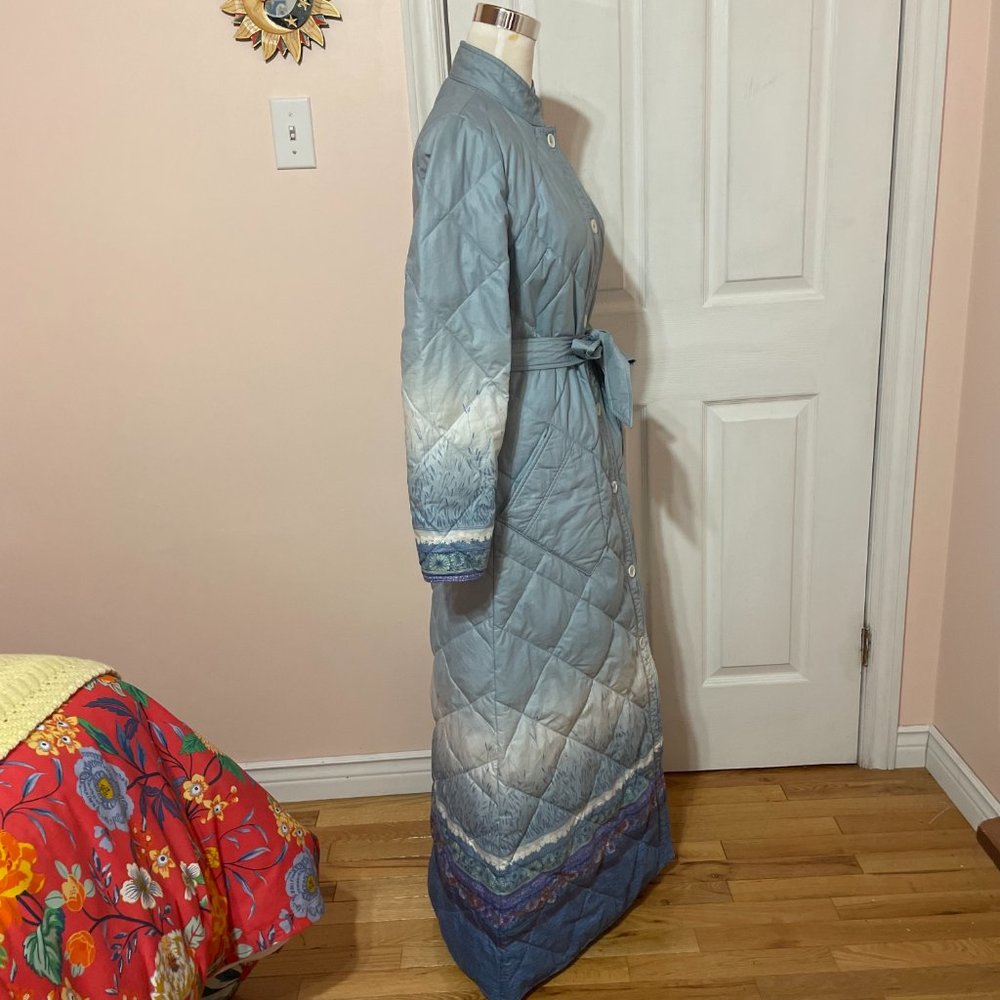 Vintage 70s Goose Downfilled Quilted Pastel blue floor length winter jacket! - Picture 10 of 15